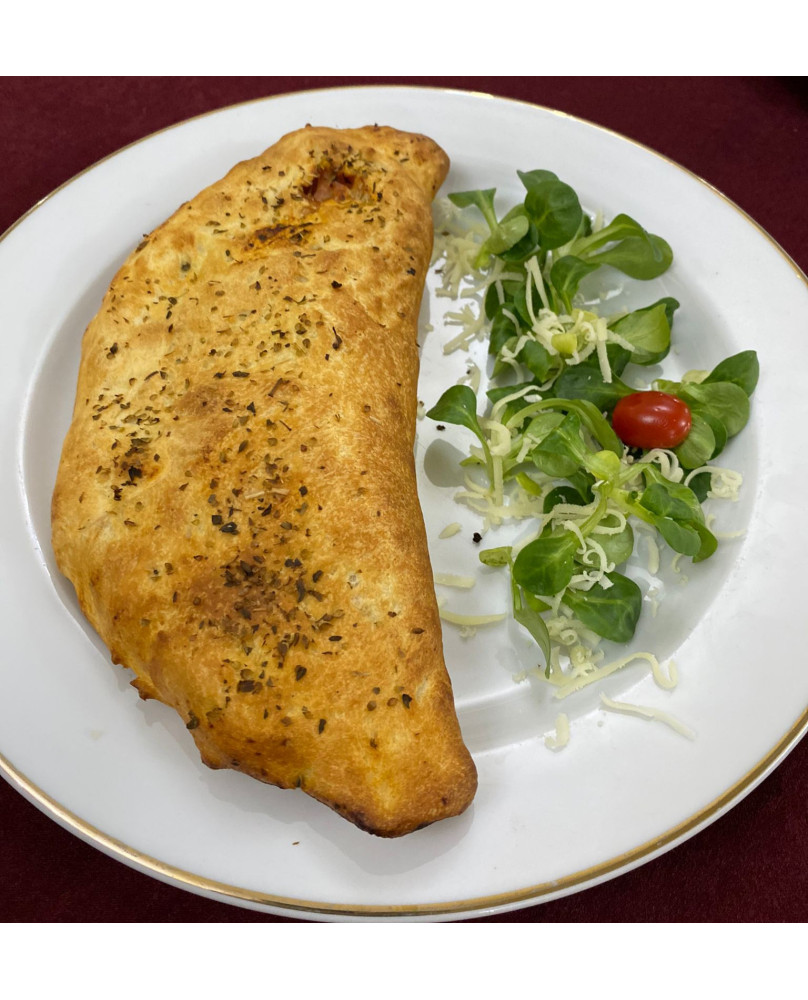 Calzone cu salam