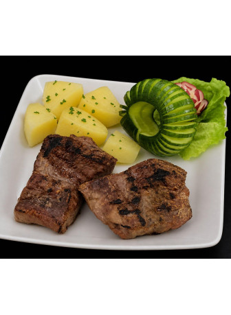 Muschiulet de porc la gratar cu cartofi natur