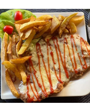 Ciorba de perisoare/Parmigiana de pui si cartofi prajiti/Orez cu lapte